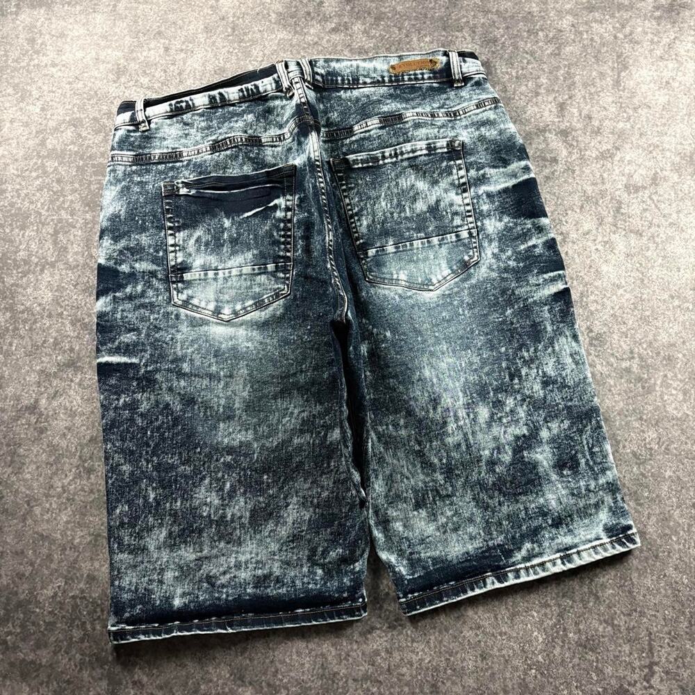 Vintage Evolution In Design Men’s 48 Y2K Baggy Acid Wash Denim Jorts